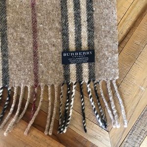 Authentic Burberry London Scarf - 100% Wool